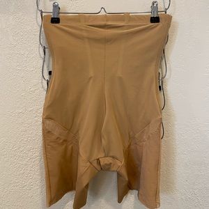 Honeylove shapewear shorts - never worn!